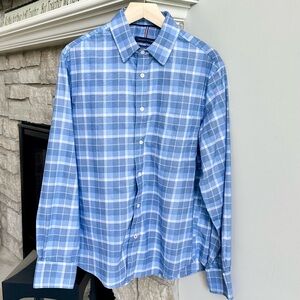 Tommy Hilfiger Blue and White Plaid Casual Shirt Men Size Neck 15-15.5 34/35 Med